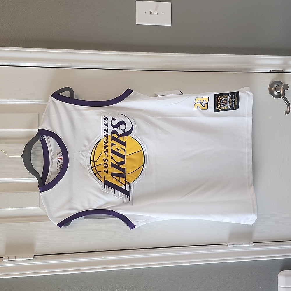 Los Angeles Lakers.  James Jersey